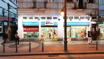 Droga Raia - Petrópolis