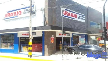 Drogaria Araujo - - Centro