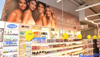 Drogaria Araujo - Fabrika Mall - 650 - São Cristovao