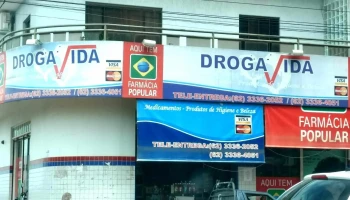 Farmácia Droga Vida - Esquina Com A R. Vinte E Seis