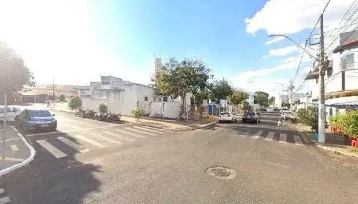 Drogadez De Araguari -  Street View E 360deg - Araguari
