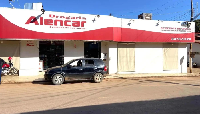 Drogaria Alencar - 250 - Centro