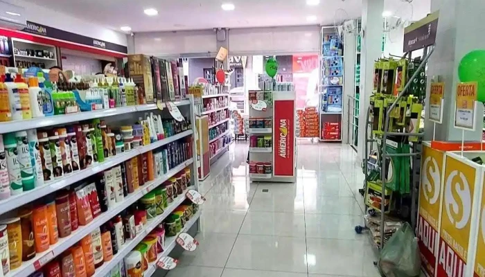 Drogaria Americana - 83 - Centro