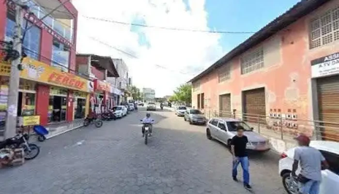 Drogaria Silvia Street View E 360deg - Araçuaí