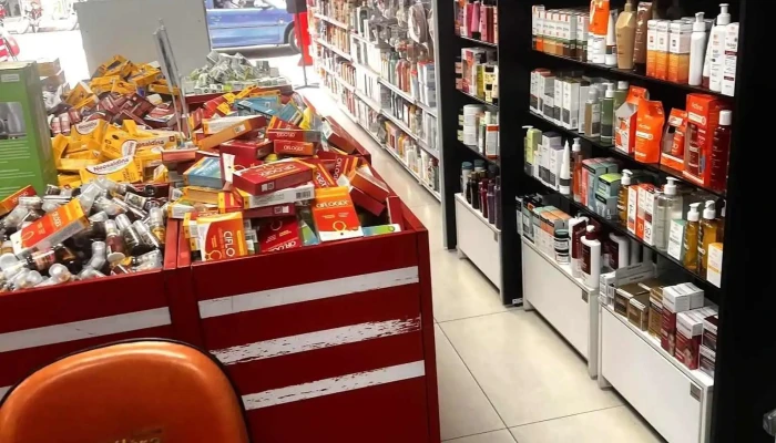 Drogaria Ultra Popular -  Tudo - Bom Despacho