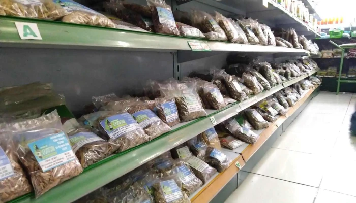 Farmacia As Plantas Curam   Barbacena Prateleira - Barbacena