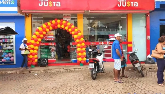 Farmacia Farma Justa - Virgem da Lapa - 284 - Centro