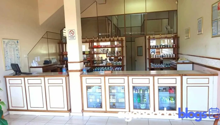 Farmacia Magistral Ciencias E Arte Tudo - Araguari