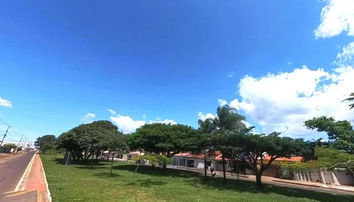 Farmacia Rede Inova Araguari Mg -  Street View E 360deg - Araguari