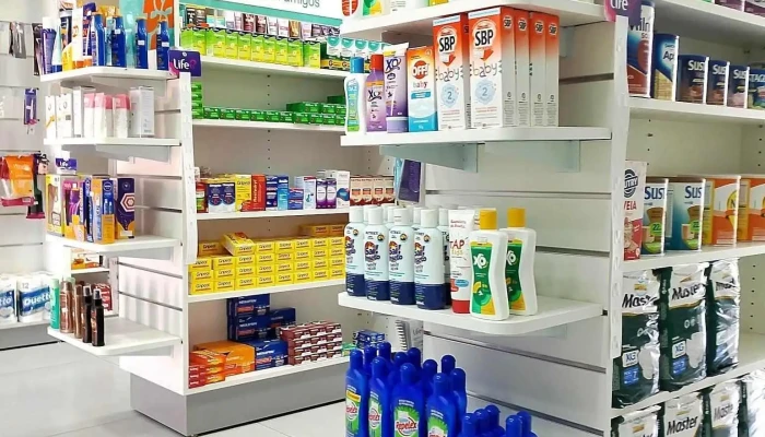 Farmacias Associadas/Real Farma - Faina - Go