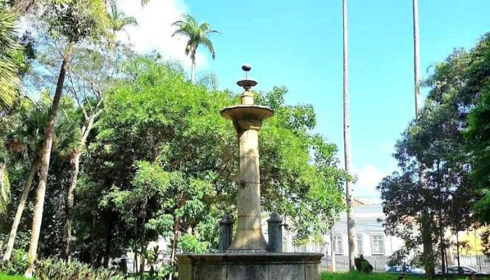 Praça Xv de Novembro - Jardim De Baixo - Valença