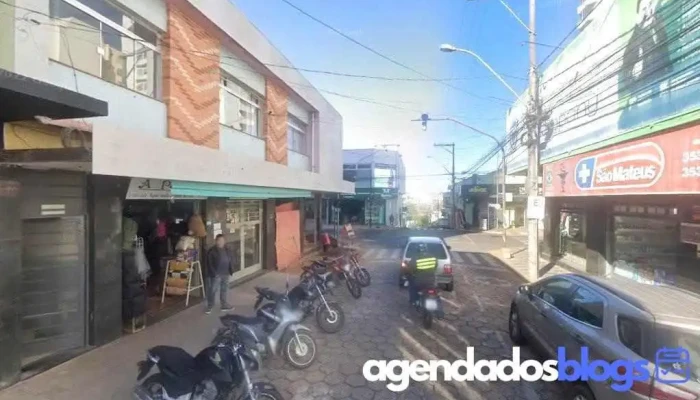 Sociedade Gonçalves Mendes - 585 - Centro